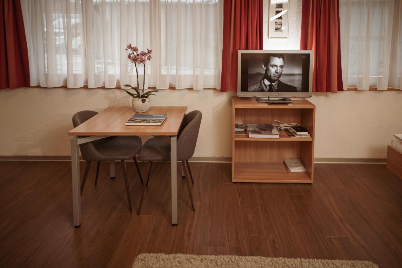 Апартаменты Haus Mischabel Церматт Экстерьер фото